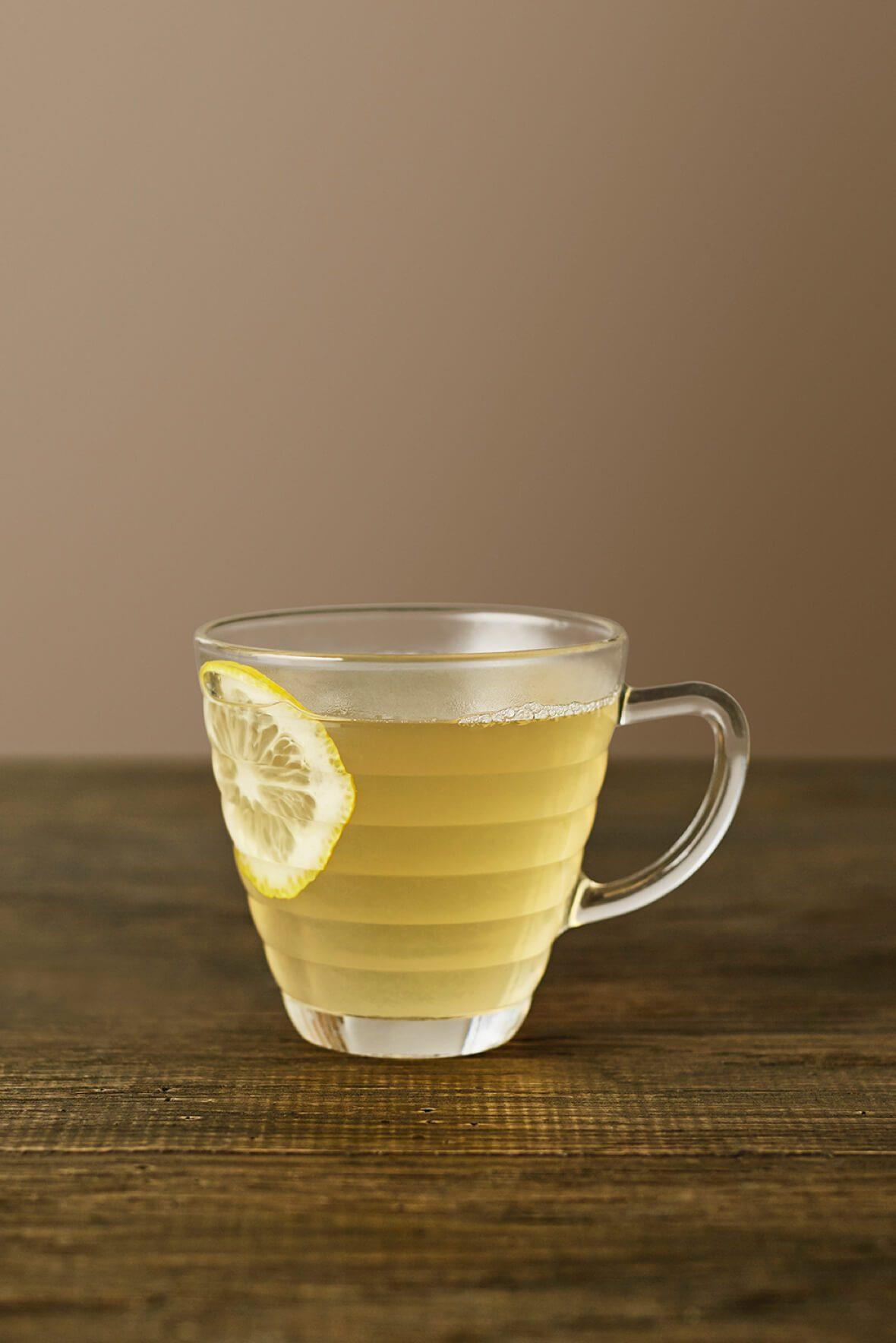 https://media.seedlipdrinks.com/PR1802/media/5vqbirow/spice-toddy.jpg?quality=75